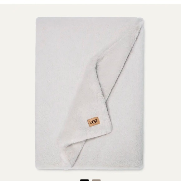 UGG Marcella Stone Throw Blanket NWT Faux Fur White Gray - Picture 2 of 10